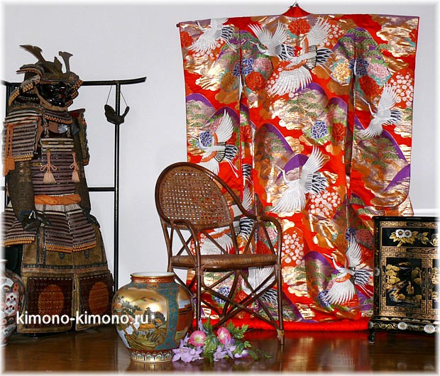 японское кимоно в интерьере